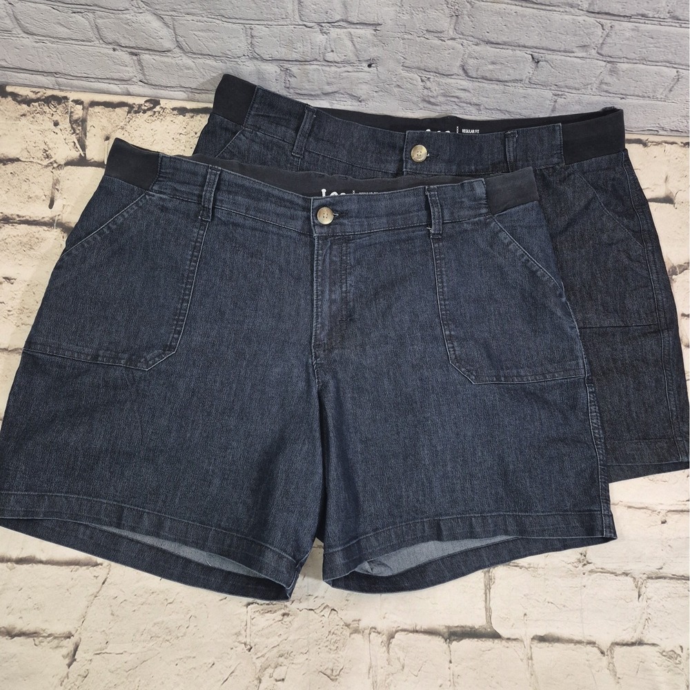 Lee Regular Fit Womens 18W Blue Cotton Stretch Mid-Rise Bermuda Shorts Lot of 2